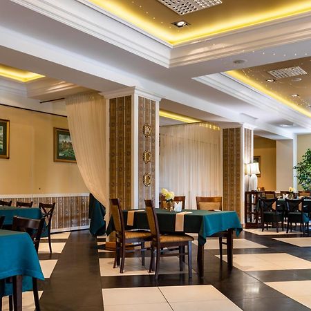 Hotel Kresowiak シェミャティチェ エクステリア 写真